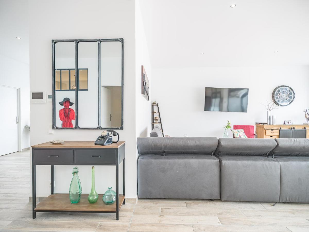 Апартаменти Loft Courtalon - Haut Standing - Patio - Parking Prives Труа Екстер'єр фото