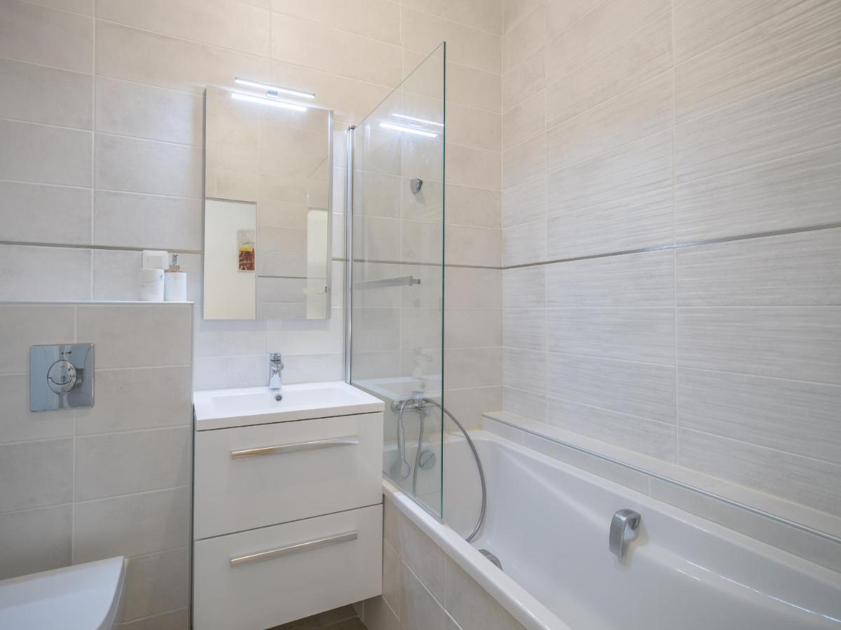 Апартаменти Loft Courtalon - Haut Standing - Patio - Parking Prives Труа Екстер'єр фото