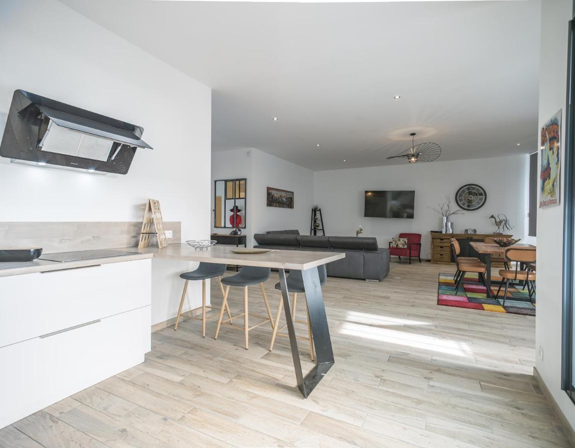 Апартаменти Loft Courtalon - Haut Standing - Patio - Parking Prives Труа Екстер'єр фото