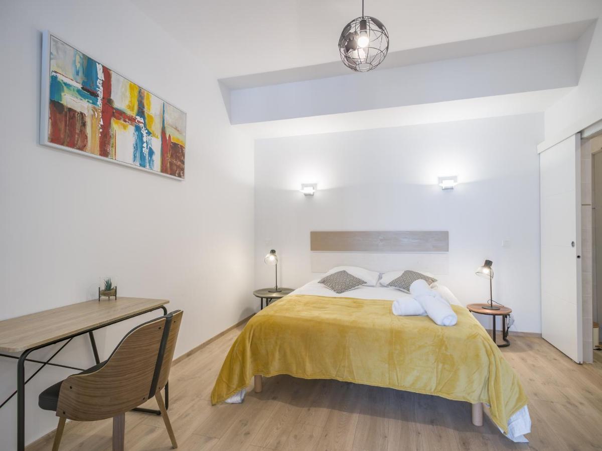Апартаменти Loft Courtalon - Haut Standing - Patio - Parking Prives Труа Екстер'єр фото