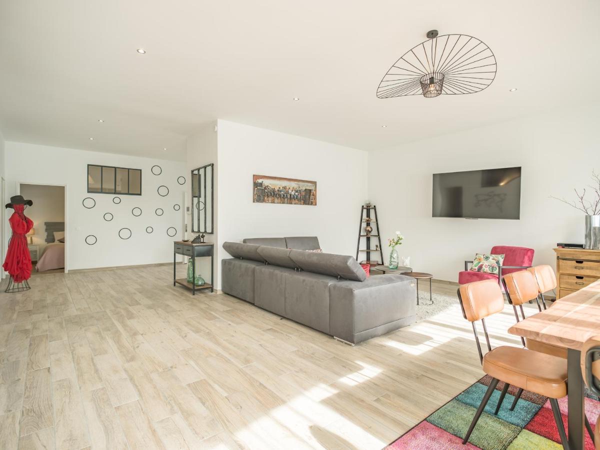 Апартаменти Loft Courtalon - Haut Standing - Patio - Parking Prives Труа Екстер'єр фото